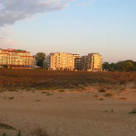 Golden Dunes Апартаменти Приморсько