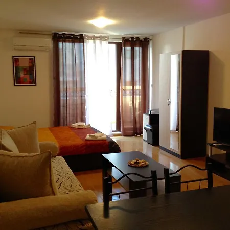 Golden Dunes Апартаменти