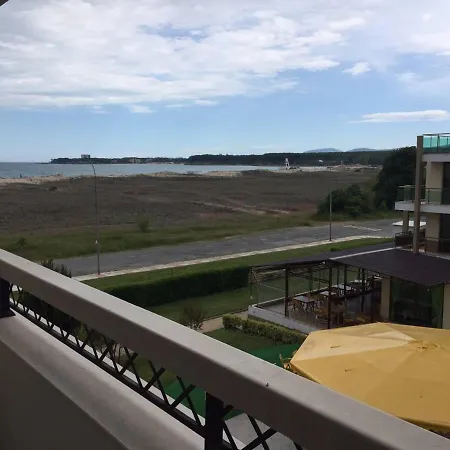 Golden Dunes Апартаменти