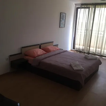 Апартаменти Golden Dunes Приморсько