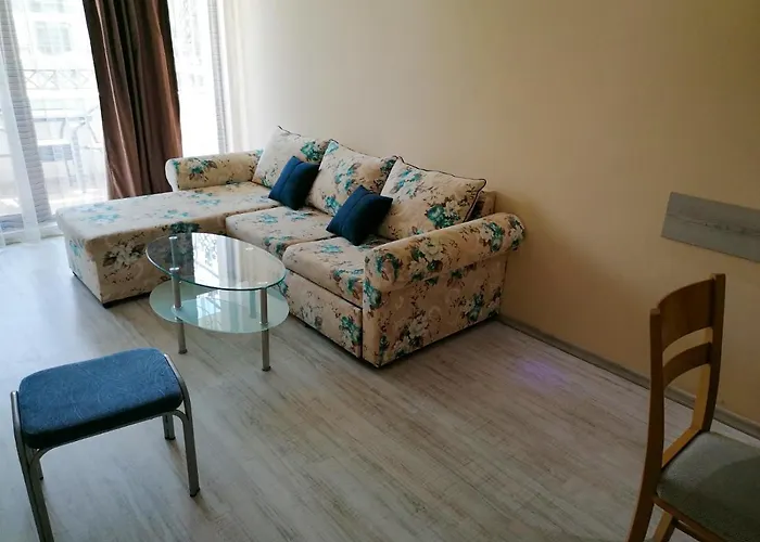 Golden Dunes Apartment