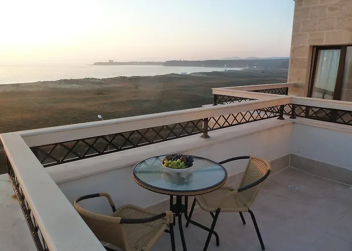 Golden Dunes Apartment