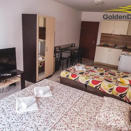 Golden Dunes Apartman *